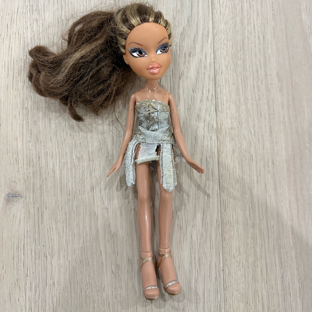 ORIGINAL Y2K BRATZ DOLL